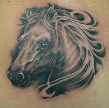 3D黑白马头纹身图案