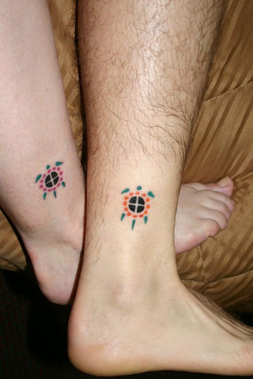 非常好看的两只部落乌龟脚踝纹身图案