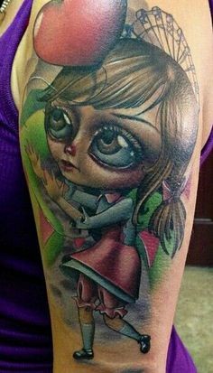 手臂令人印象深刻的3D女孩娃娃纹身图案