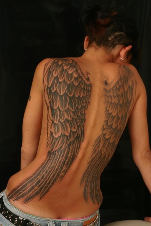 天使翅膀满背纹身图案