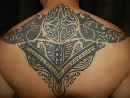 背部印度部落风格图腾纹身图案
