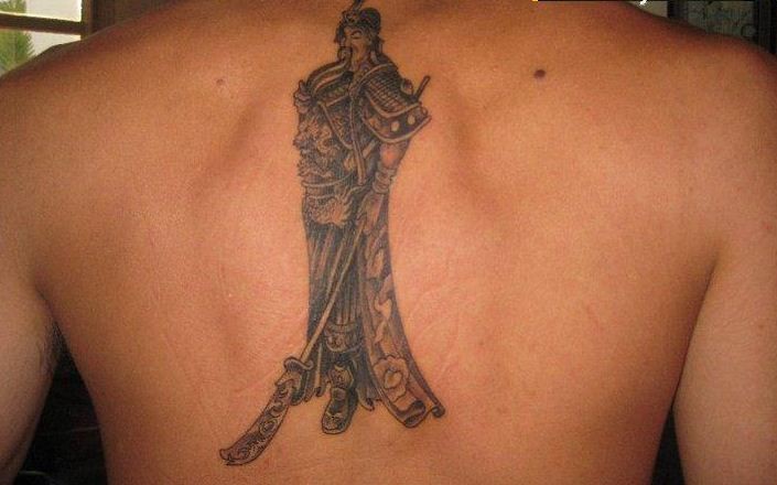 背部中国风战士纹身图案