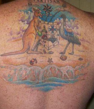 彩色的鸵鸟和袋鼠背部纹身图案