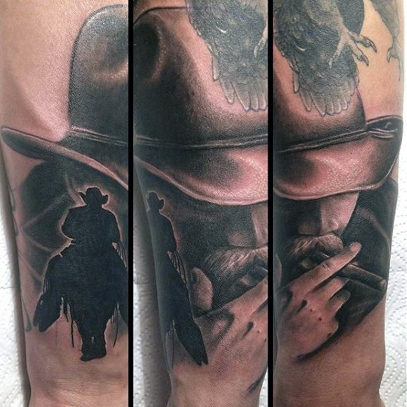 手臂写实的吸烟悲伤牛仔纹身图案