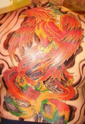 红凤凰主题彩色满背纹身图案