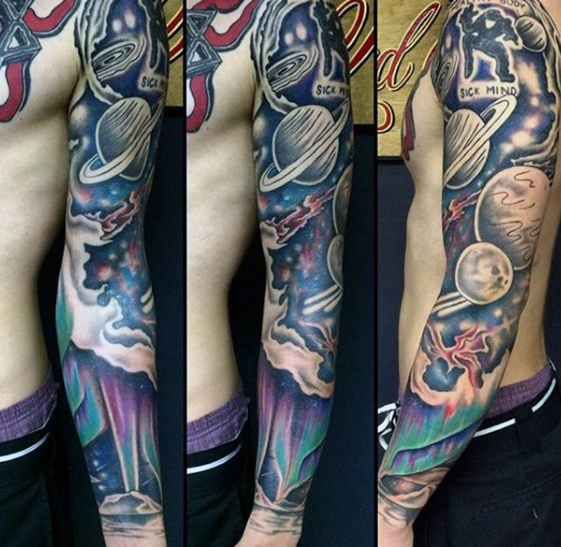 手臂空间为主题的彩色行星纹身图案