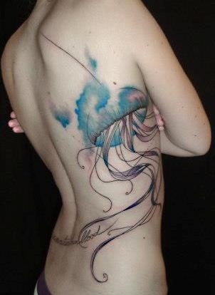 侧肋水彩画唯美的彩绘水母纹身图案