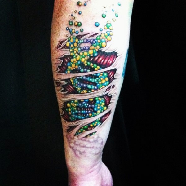 手臂撕皮彩色的DNA符号纹身图案
