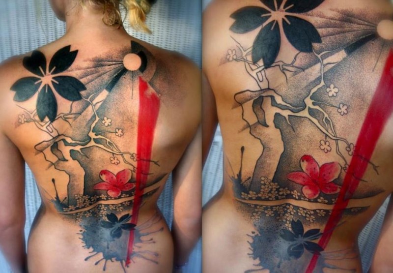 背部新日式彩色美丽的花朵和树纹身图案