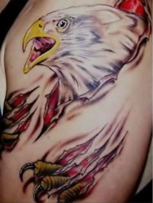 胸部彩绘老鹰撕皮纹身图案