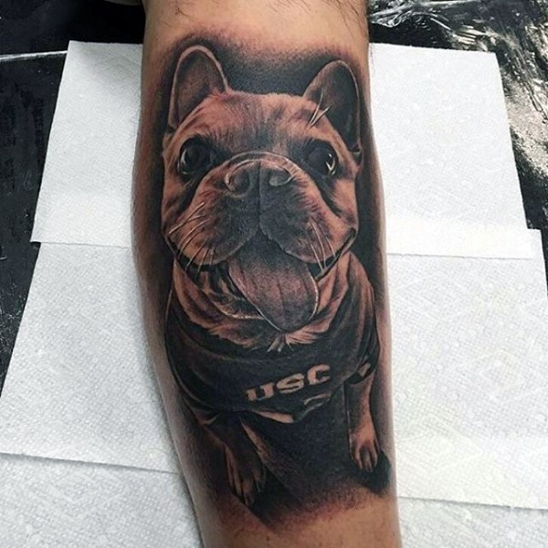 手臂滑稽的微笑狗写实纹身图案