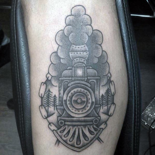 简单设计的黑白蒸汽火车手臂纹身图案