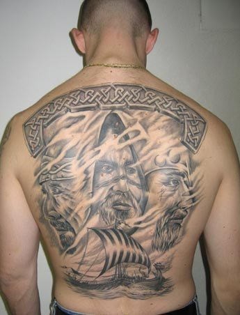 背部纳维亚海神和海盗船纹身图案