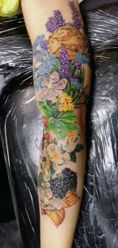 小臂彩色各种花朵水果植物纹身图案