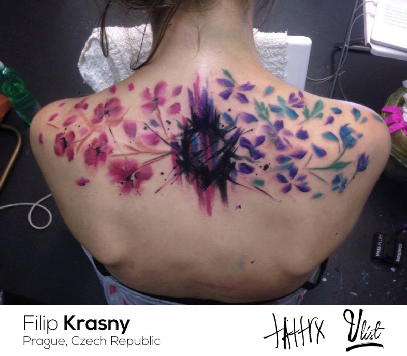 背部好看的彩绘各种花卉纹身图案