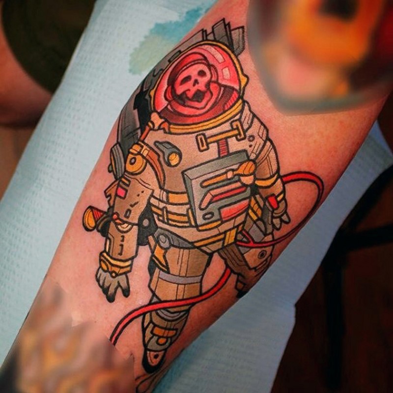 手臂卡通风格彩色的宇航员骨架纹身图案