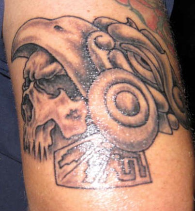 阿兹特克的战士骷髅纹身图案
