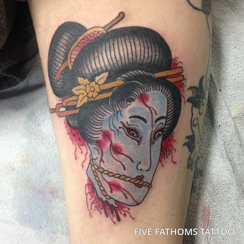 亚洲传统的彩色女人生首纹身图案
