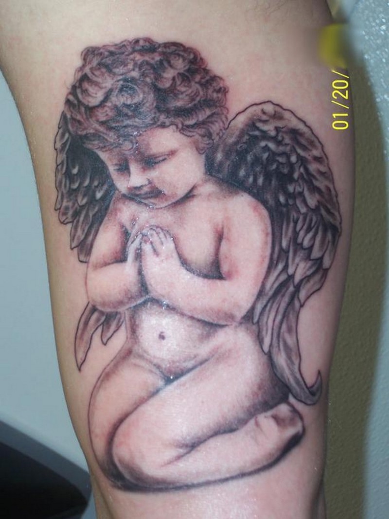 祈祷的小天使宝宝纹身图案