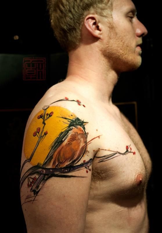 肩部水彩小鸟和树枝纹身图案