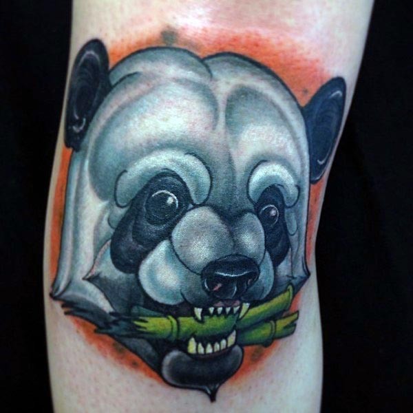 腿部说明风格彩色熊猫头竹子纹身图案