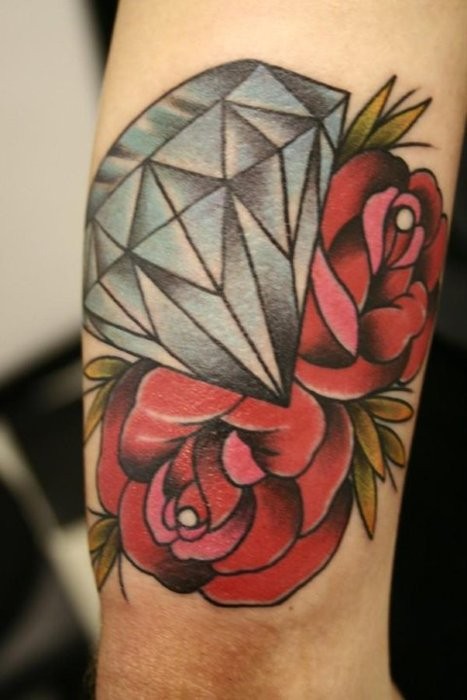 简单的彩绘钻石与玫瑰手臂纹身图案