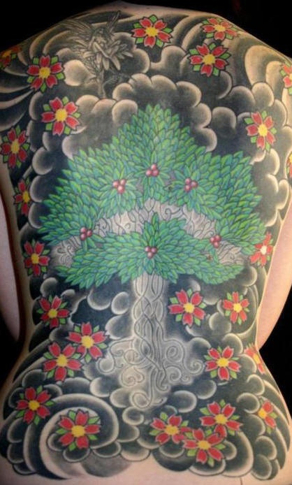 满背日式的樱花树彩色纹身图案