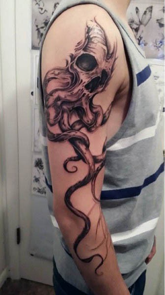 手臂可怕的黑白骷髅章鱼个性纹身图案