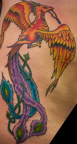 凤凰鸟与项链彩绘纹身图案