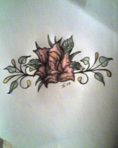 彩色叶子与美丽的花朵纹身图案