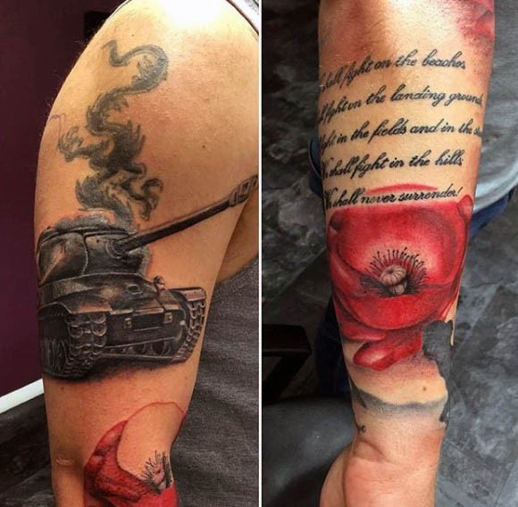 手臂非常逼真的彩色花朵字母和二战坦克纹身图案