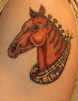 美丽的马头像纹身图案