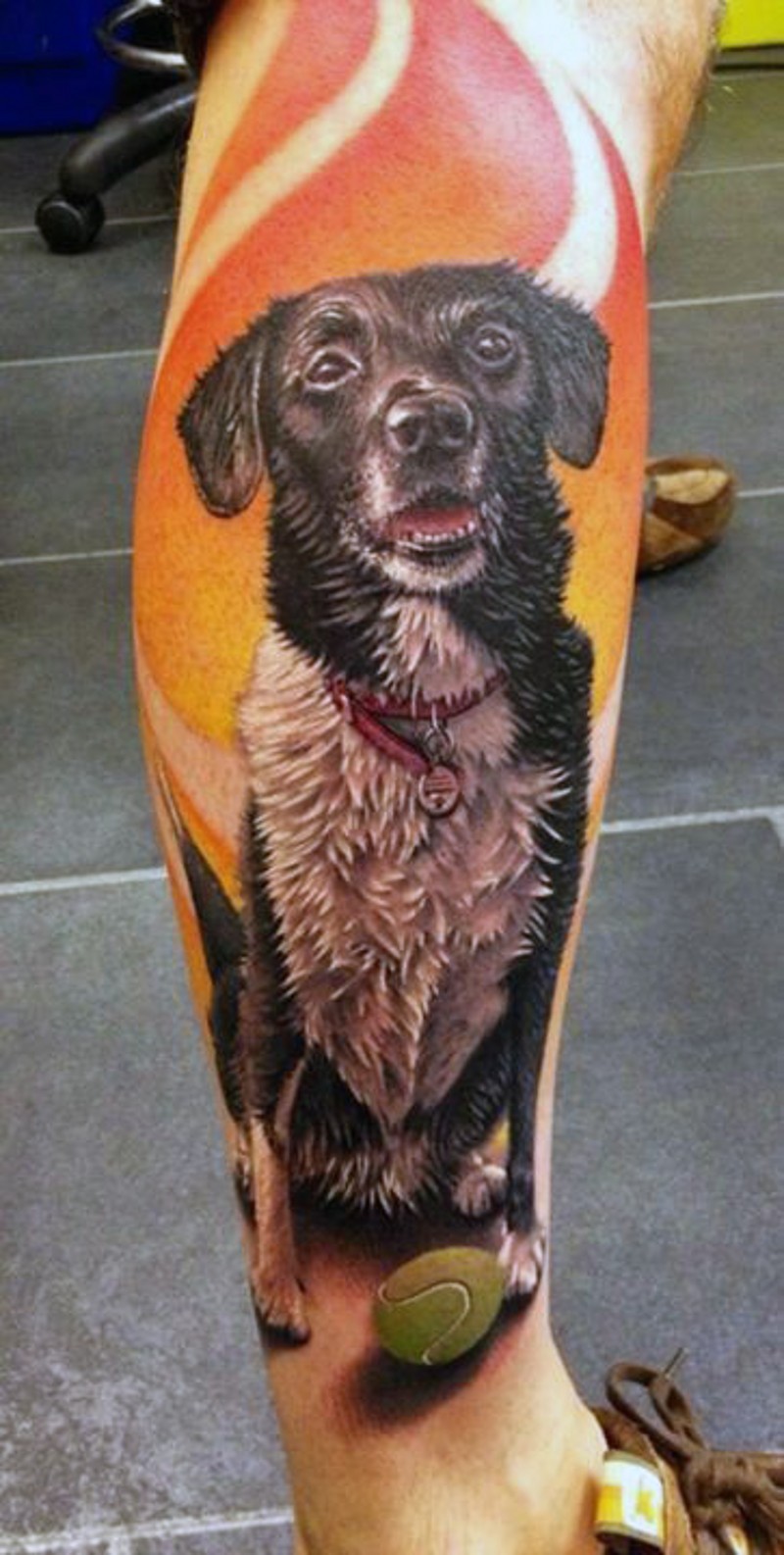 小腿逼真的大狗彩绘纹身图案
