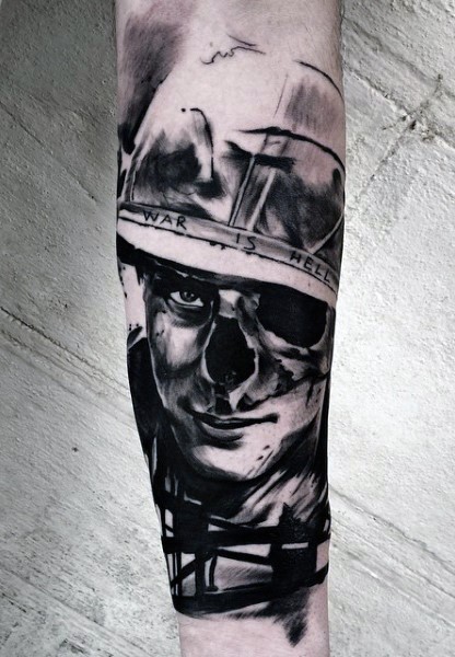 手臂神秘的战争主题士兵肖像纹身图案