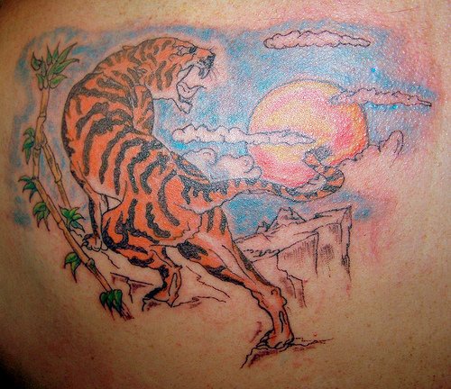 中国风景观与老虎纹身纹身图案