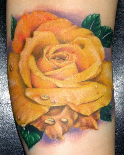 绝对现实的美丽黄玫瑰纹身图案