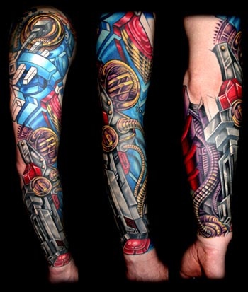 手臂多彩的生物力学机械纹身图案
