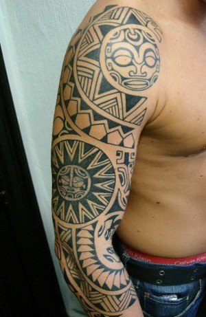 波利尼西亚部落花纹手臂纹身图案