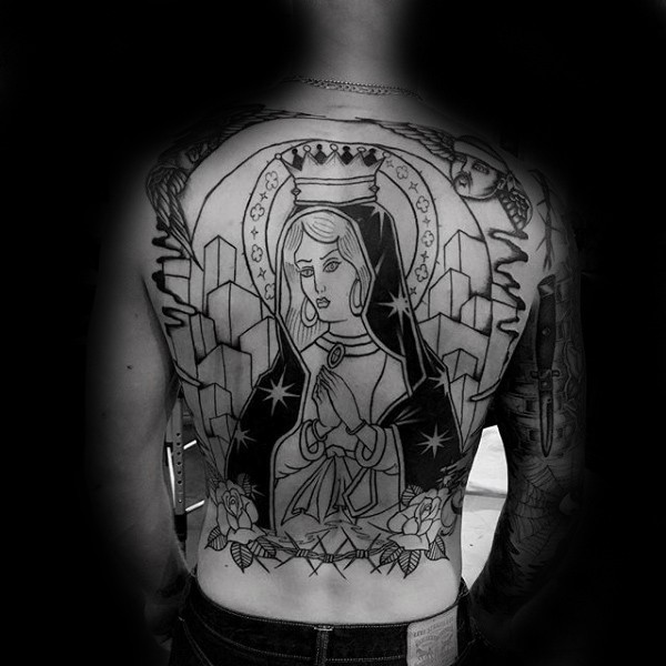 背部黑色的祈祷妇女与花朵纹身图案