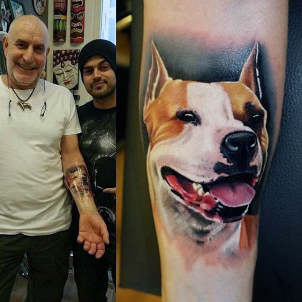 手臂非常逼真美丽的狗头像纹身图案