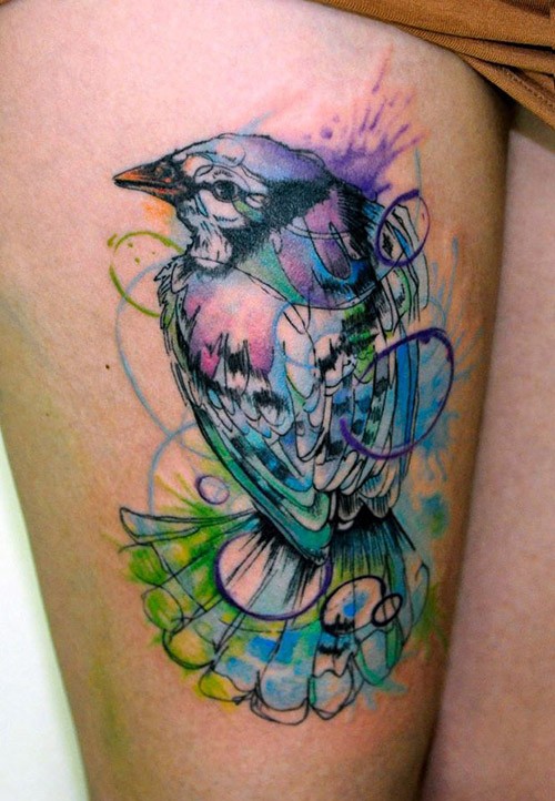 大腿水彩画风格鸟类纹身图案