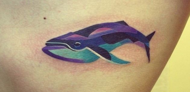水彩美丽的蓝鲸鱼纹身图案