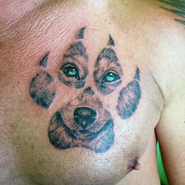 胸部狼爪印与可爱的狼头纹身图案