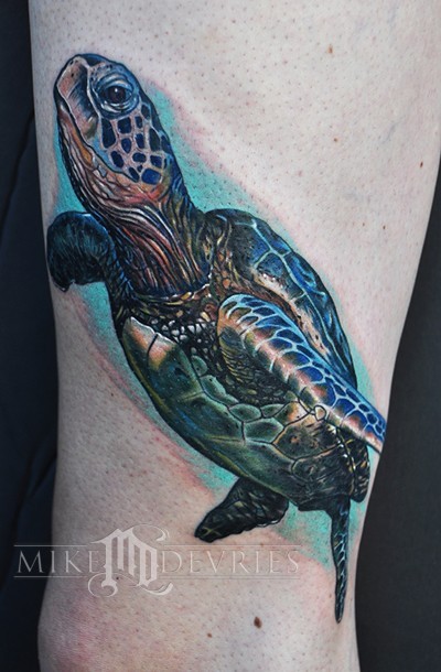 美丽的海龟写实纹身图案