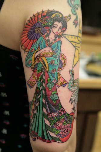 艺妓和星星彩色手臂纹身图案