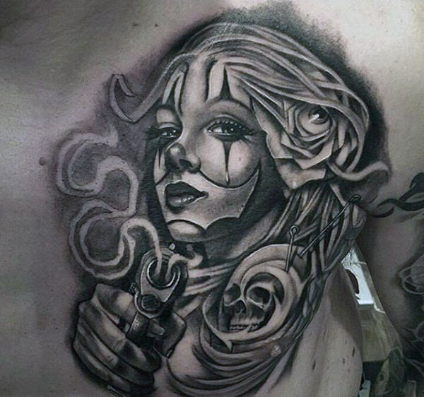 胸部墨西哥风格女性肖像和骷髅纹身图案