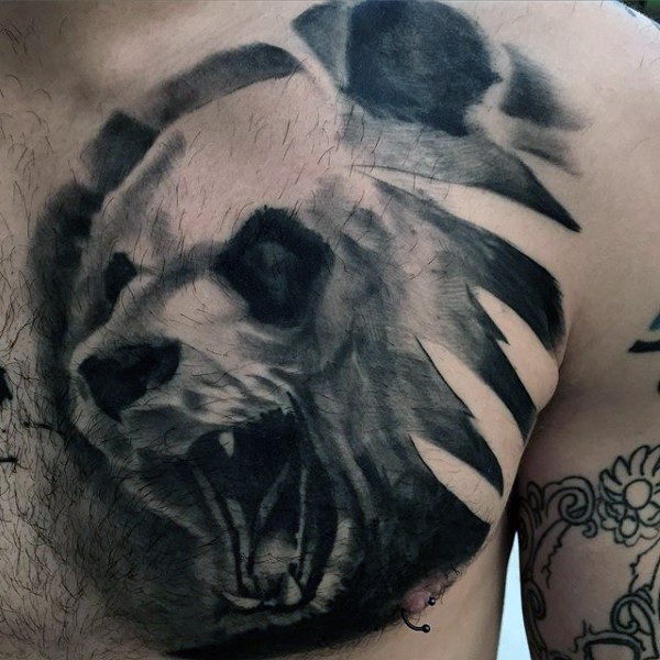 胸部黑色的咆哮熊猫头像纹身图案
