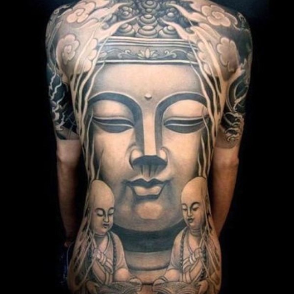 满背黑灰风格如来佛祖雕像纹身图案