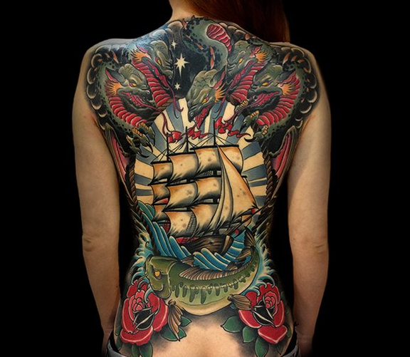 背部new school彩色帆船与邪恶的蛇鱼和玫瑰纹身图案