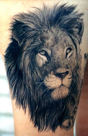 狮子头像黑灰手臂纹身图案